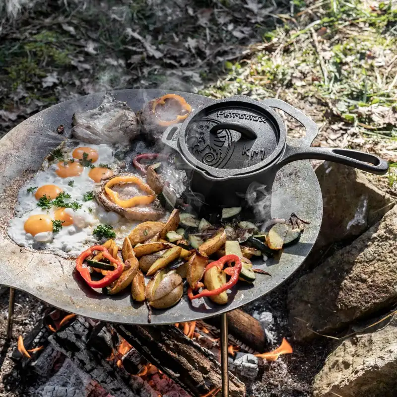 Litinový rendlík s rukojetí a pokličkou, 1l, Petromax